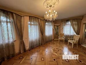 Дом 210м², 3-этажный, на длительный срок,