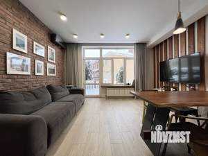 Таунхаус 150м², 3-этажный, на длительный срок,