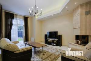 Таунхаус 300м², 3-этажный, на длительный срок,