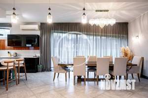 Коттедж 880м², 3-этажный, на длительный срок,