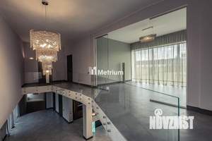 Коттедж 850м², 3-этажный, на длительный срок,