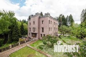 Дом 1162м², 3-этажный, посуточно,