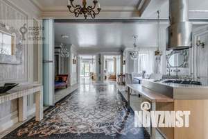 Таунхаус 364м², 3-этажный, на длительный срок,