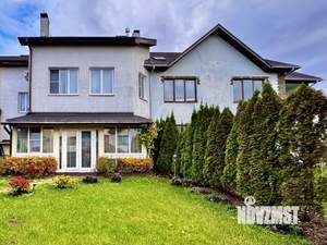 Таунхаус 270м², 3-этажный, на длительный срок,