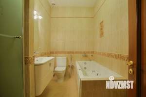 Таунхаус 300м², 3-этажный, на длительный срок,