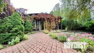 Дом 1650м², 3-этажный, посуточно,