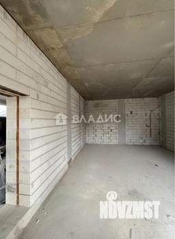 Дом 302м², 3-этажный, участок 5 сот.