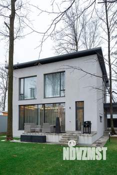 Дом 238м², 2-этажный, участок 8 сот.