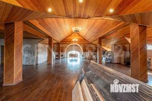 Дом 1019м², 3-этажный, участок 12 сот.