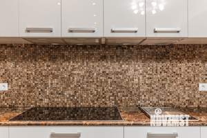 Таунхаус 350м², 3-этажный, участок 4 сот.