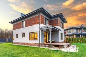 Дом 200м², 2-этажный, участок 10 сот.