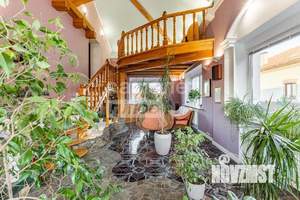 Дом 577м², 4-этажный, участок 13 сот.