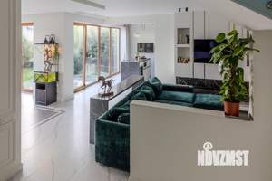 Дом 400м², 2-этажный, участок 18 сот.