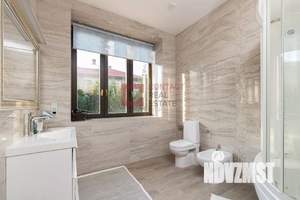 Дом 600м², 2-этажный, участок 25 сот.