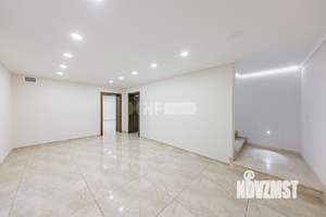 Дом 900м², 2-этажный, участок 18 сот.