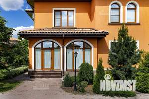 Дом 243м², 2-этажный, участок 10 сот.