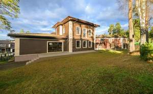 Дом 423м², 2-этажный, участок 13 сот.