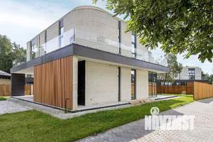 Дом 340м², 2-этажный, участок 8 сот.