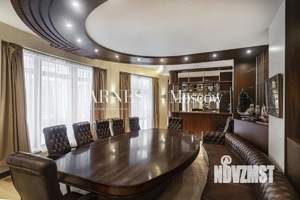 Коттедж 1000м², 2-этажный, участок 22 сот.