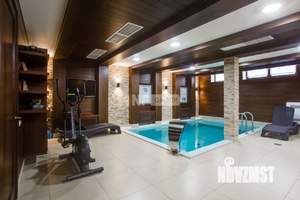 Дом 600м², 2-этажный, участок 20 сот.