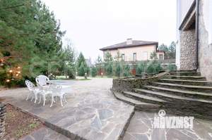 Коттедж 580м², 3-этажный, участок 13 сот.