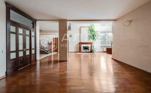 Дом 633м², 2-этажный, участок 15 сот.