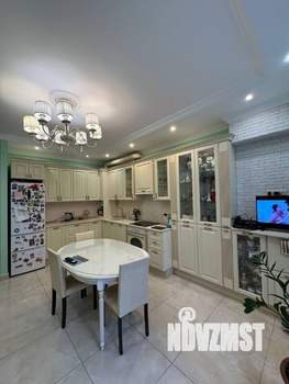 Таунхаус 160м², 3-этажный, участок 2 сот.