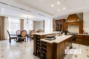 Дом 600м², 2-этажный, участок 20 сот.