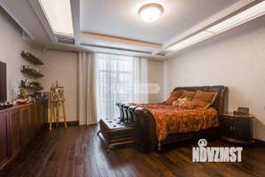 Дом 600м², 2-этажный, участок 20 сот.