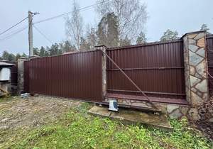 Дом 241м², 3-этажный, участок 6 сот.