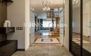 Дом 600м², 2-этажный, участок 19 сот.