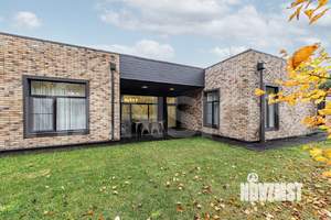 Дом 300м², 1-этажный, участок 16 сот.