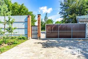 Дом 252м², 2-этажный, участок 10 сот.