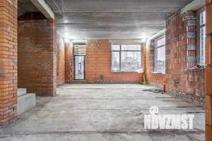 Дом 277м², 3-этажный, участок 6 сот.