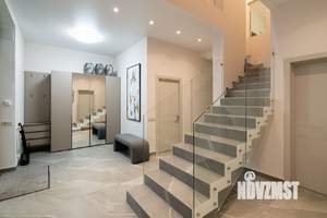 Дом 238м², 2-этажный, участок 8 сот.