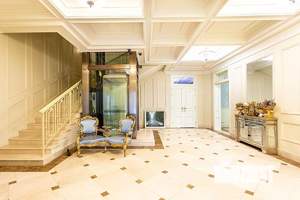 Дом 654м², 3-этажный, участок 19 сот.