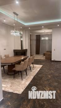 Таунхаус 400м², 3-этажный, участок 5 сот.