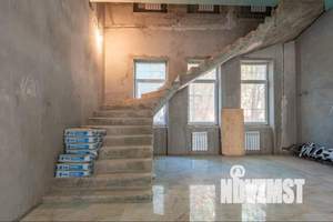 Коттедж 1018м², 3-этажный, участок 12 сот.