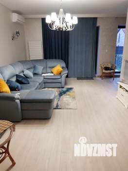 Дом 324м², 3-этажный, участок 4 сот.