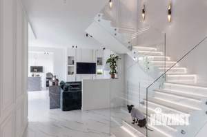 Дом 400м², 2-этажный, участок 18 сот.