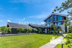 Дом 1500м², 3-этажный, участок 22 сот.