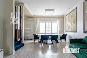 Таунхаус 260м², 3-этажный, участок 2 сот.