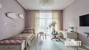 Таунхаус 290м², 3-этажный, участок 5 сот.