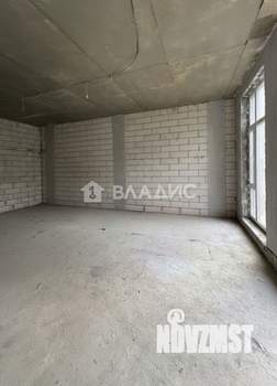 Дом 302м², 3-этажный, участок 5 сот.