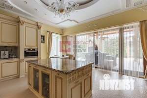 Дом 900м², 2-этажный, участок 23 сот.