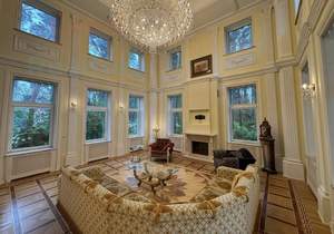 Дом 740м², 3-этажный, участок 28 сот.