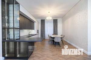 Дом 516м², 3-этажный, участок 14 сот.