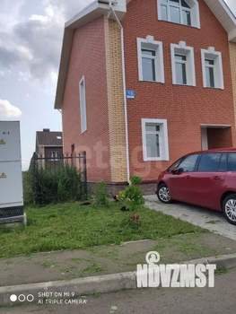 Таунхаус 220м², 3-этажный, участок 3 сот.