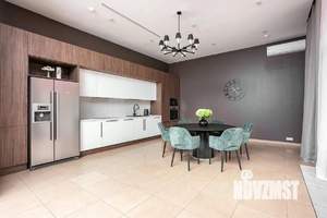 Дом 360м², 2-этажный, участок 6 сот.