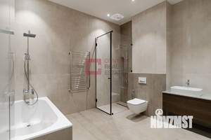 Дом 945м², 3-этажный, участок 7 сот.